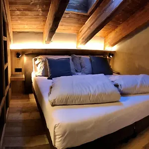 https://hotel-san-vitale.it-lombardy.com