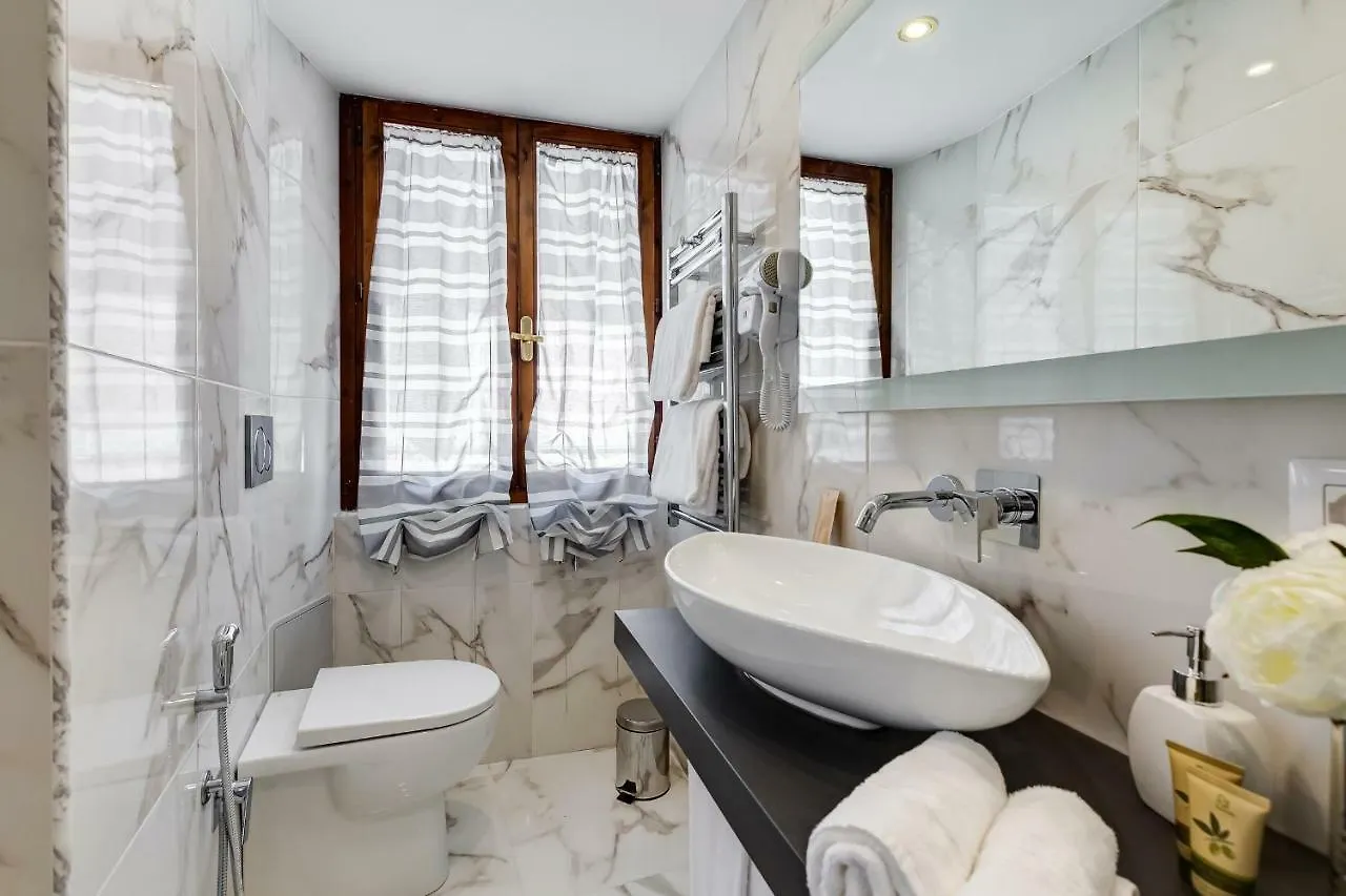 Guest house Trevi Private Suites By Premium Suites Collection Rome