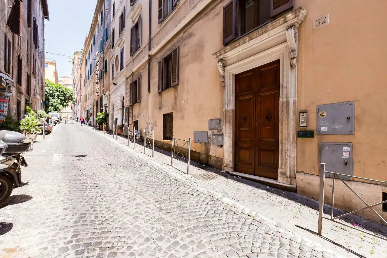 Trevi Private Suites By Premium Suites Collection Rome 2*,